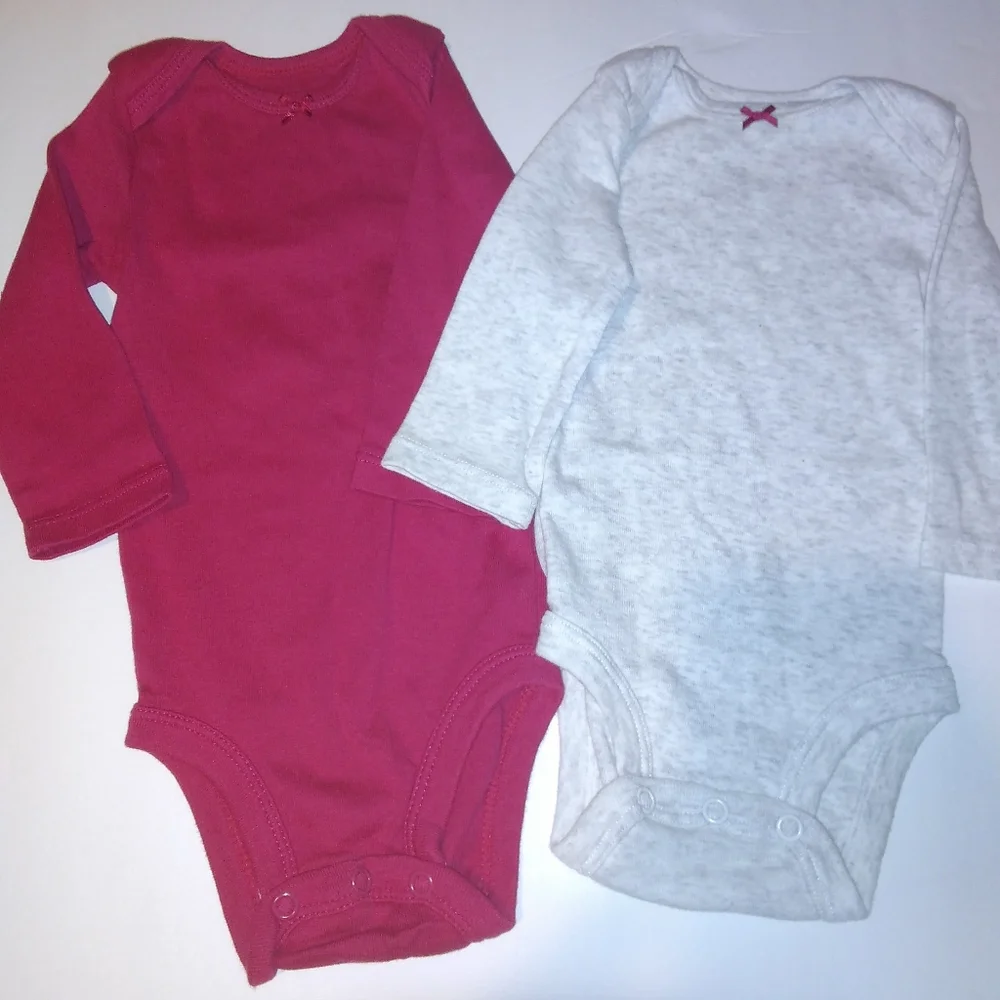4 Piece Onesie Lot Just One You By Carter's